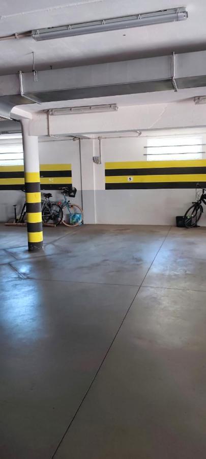 Cosmopolitan Apartament Z Bezplatnym, Prywatnym Parkingiem W Hali Garazowej Stary Toruń Extérieur photo