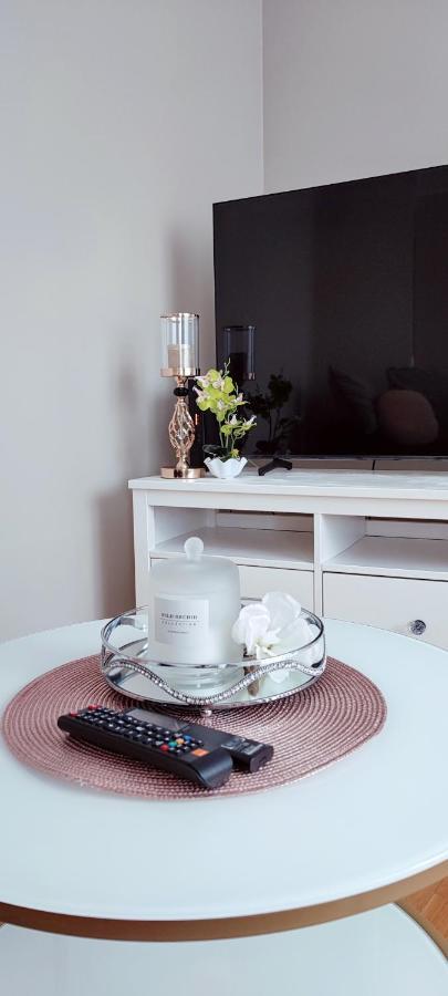 Cosmopolitan Apartament Z Bezplatnym, Prywatnym Parkingiem W Hali Garazowej Stary Toruń Extérieur photo
